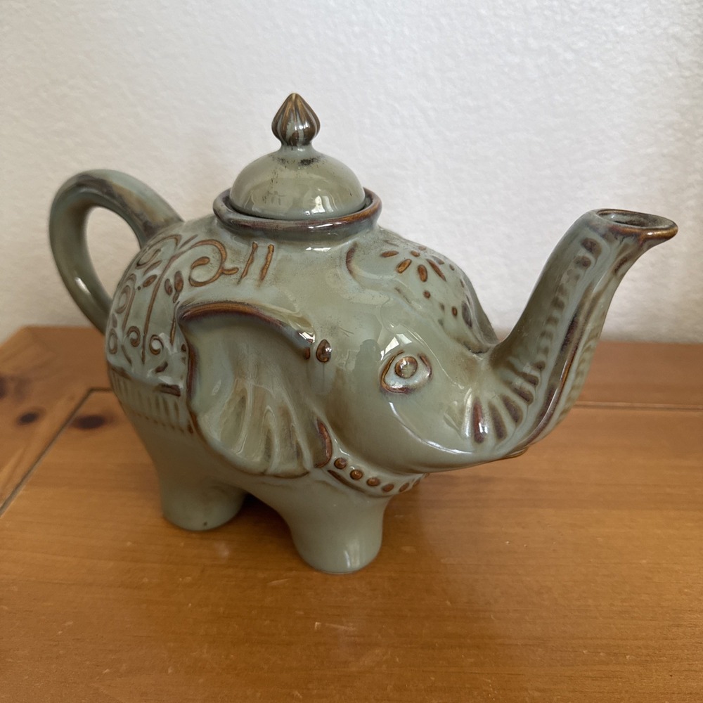 Vintage Pier 1 Elephant Teapot Celadon Glaze Stoneware Whimsical Decor